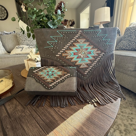 NWOT Montana West Charcoal and Turquoise Embellished Fringe Tote Bag - Picture 5 of 13